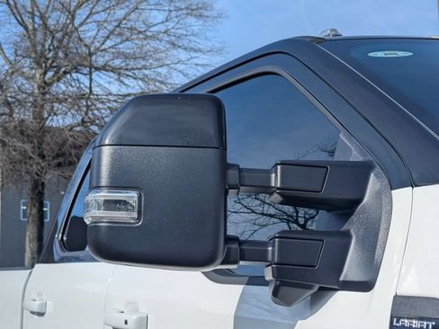 New 2026 Ford F250 Lariat w/ Black Appearance Package AWD/4WD image 13