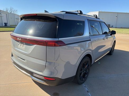 Used 2023 Kia Carnival SX image 5