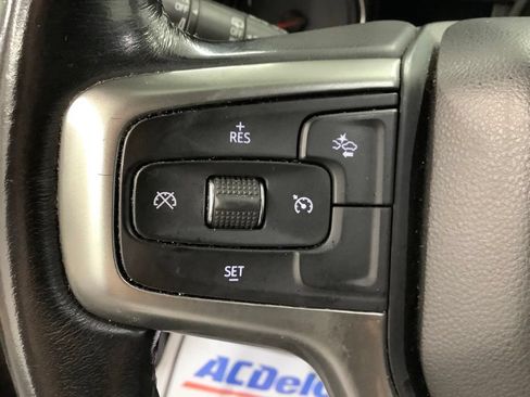 Used 2021 Chevrolet Suburban Z71 w/ Rear Media and Nav Package AWD/4WD image 19