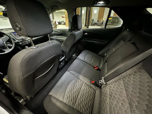 Used 2020 Chevrolet Equinox LT image 16