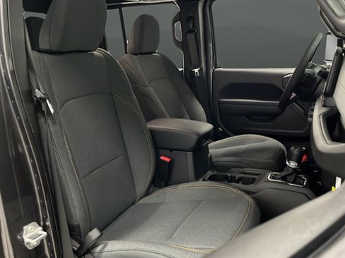 New 2026 Jeep Gladiator Sport AWD/4WD image 23