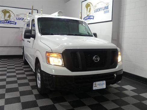 Used 2018 Nissan NV 2500 SV image 5