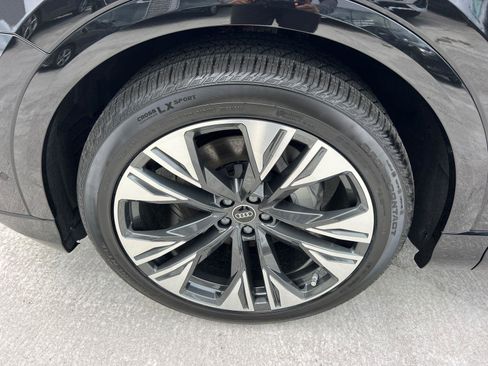 New 2025 Audi Q8 Premium Plus image 11