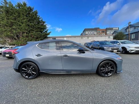 Used 2020 MAZDA MAZDA3 AWD Hatchback w/ Appearance Package image 9