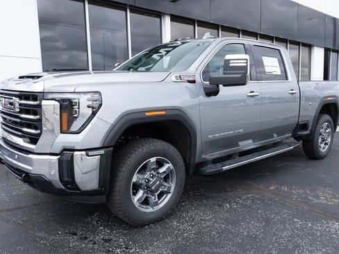 New 2026 GMC Sierra 2500 SLT w/ SLT Premium Package AWD/4WD image 12