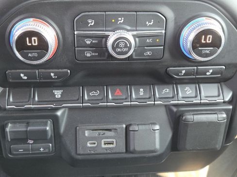 Used 2020 GMC Sierra 3500 SLE w/ SLE Value Package AWD/4WD image 36