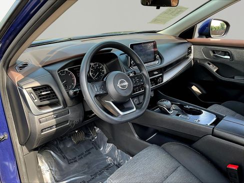 Used 2023 Nissan Rogue SV FWD image 17