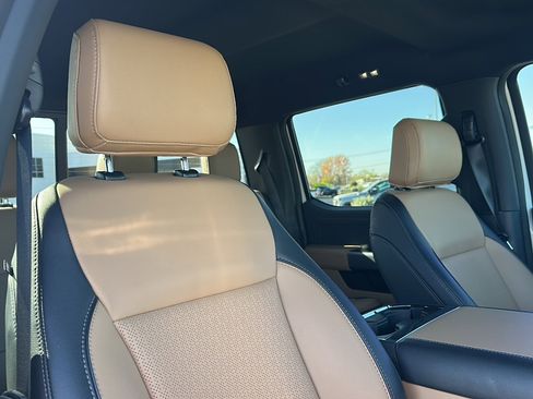 Used 2026 Ford F350 Lariat w/ Chrome Package image 24