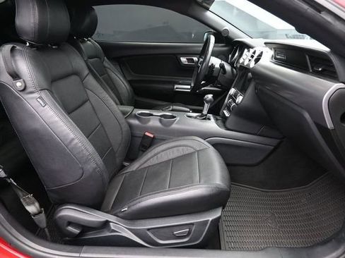 Used 2022 Ford Mustang GT w/ Equipment Group 301A RWD image 32