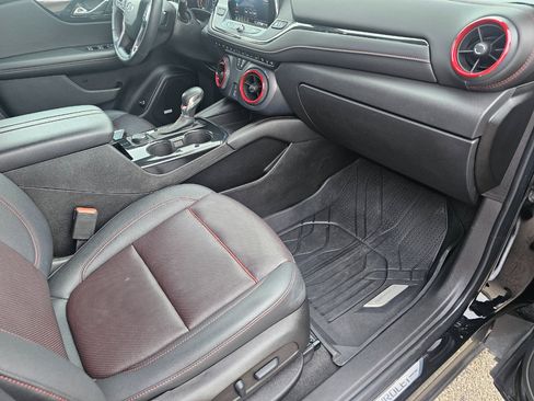 Used 2022 Chevrolet Blazer RS w/ Enhanced Convenience Package image 17