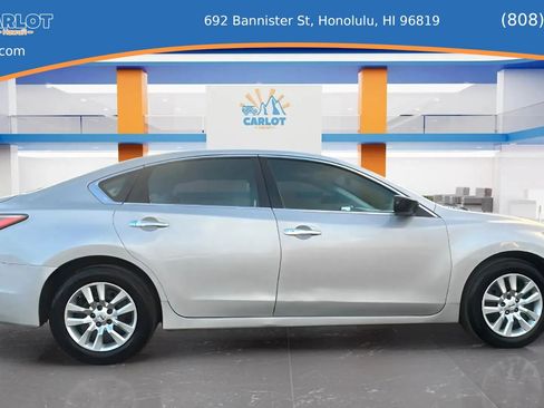 Used 2014 Nissan Altima 2.5 SL w/ Moonroof Package FWD image 5