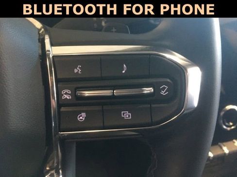 Used 2025 GMC Terrain Elevation image 16