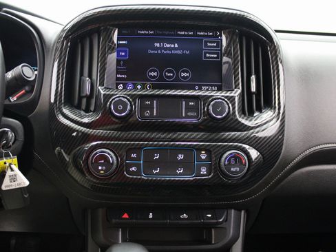 Used 2022 GMC Canyon Elevation image 37