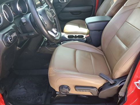 Used 2020 Jeep Gladiator Overland image 28