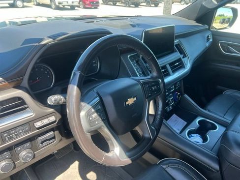 Used 2021 Chevrolet Tahoe Premier w/ Premium Package AWD/4WD image 15