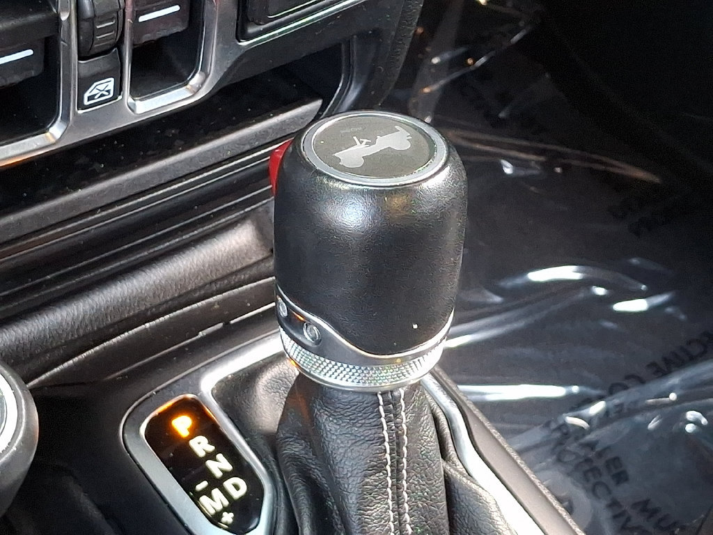 Used 2023 Jeep Wrangler Unlimited Sahara AWD/4WD image 14