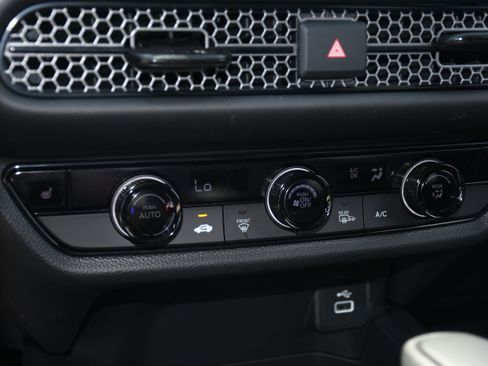 Used 2025 Honda HR-V Sport image 14