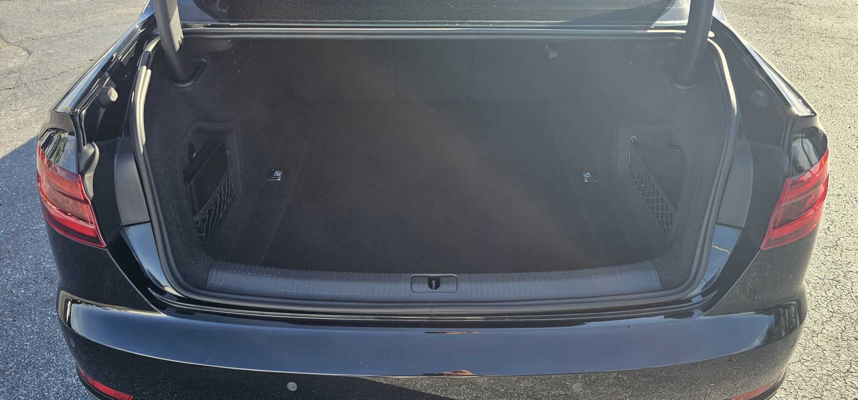 Used 2018 Audi A4 2.0T Ultra Premium Plus FWD image 24