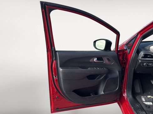 New 2026 Chrysler Pacifica Select w/ S Appearance Package FWD image 19