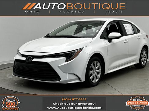 Used 2024 Toyota Corolla LE image 1