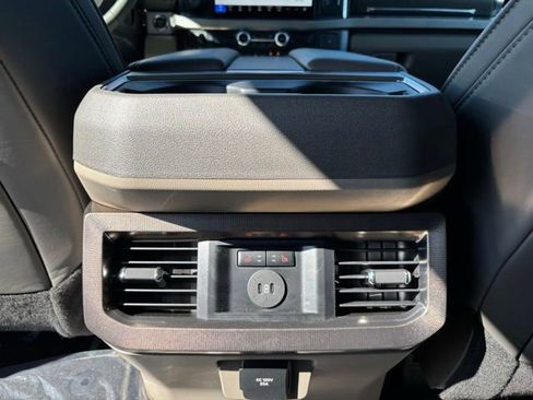 New 2026 Ford F250 Platinum w/ Platinum Plus Package image 17