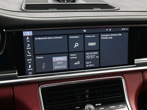 Used 2019 Porsche Panamera 4 AWD/4WD image 18