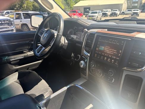 Used 2016 RAM 1500 Laramie AWD/4WD image 17