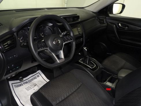 Used 2017 Nissan Rogue S AWD/4WD image 10
