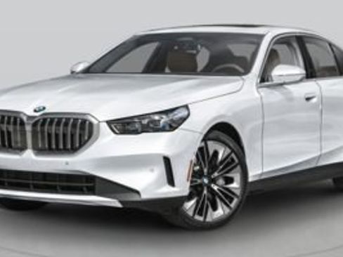 New 2027 BMW 540i xDrive w/ M Sport Package AWD/4WD image 1