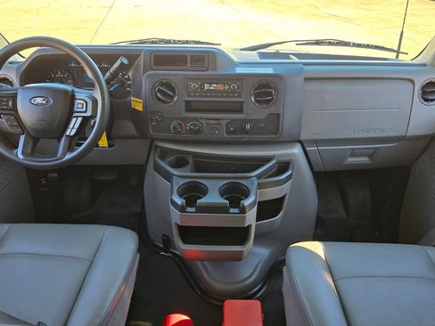 Used 2024 Ford E-350 and Econoline 350 Super Duty w/ Power Windows & Locks Group image 23