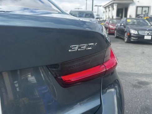 Used 2021 BMW 330i xDrive Sedan w/ Premium Package image 7