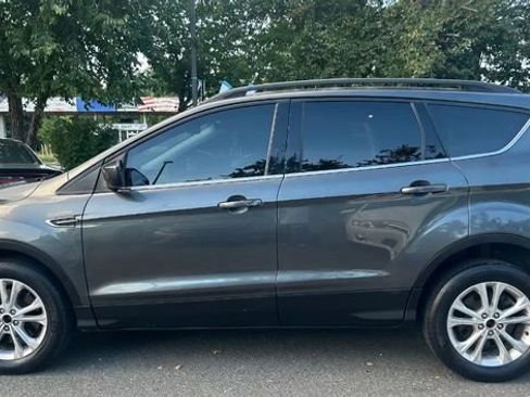 Used 2018 Ford Escape SE AWD/4WD image 28