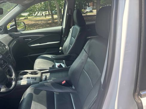 Used 2021 Honda Pilot Special Edition image 10