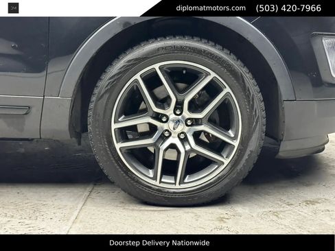 Used 2017 Ford Explorer Sport w/ Equipment Group 401A AWD/4WD image 47