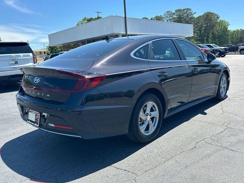 Used 2023 Hyundai Sonata SE FWD image 6