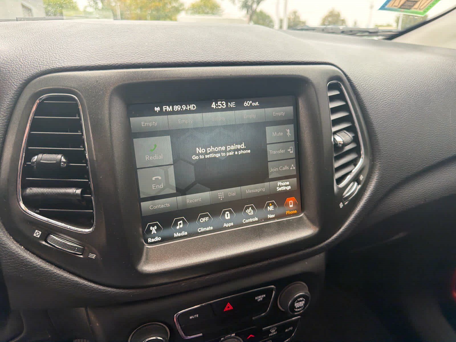Used 2018 Jeep Compass Trailhawk w/ Leather Interior Group AWD/4WD image 7