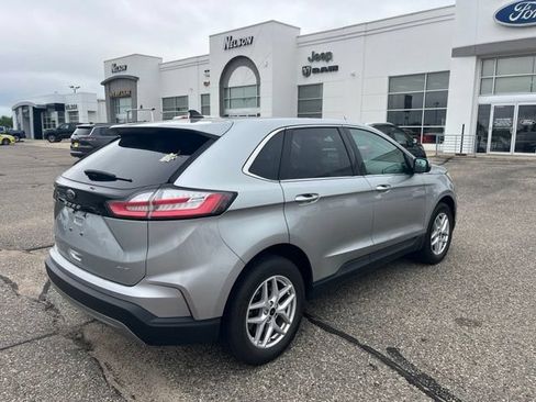 Used 2023 Ford Edge SEL AWD/4WD image 3