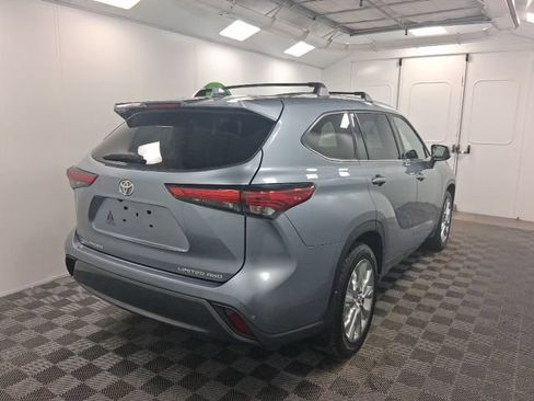Used 2021 Toyota Highlander Limited AWD/4WD image 6