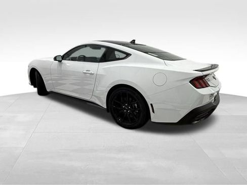 Used 2021 Ford Mustang Mach-E Select image 2