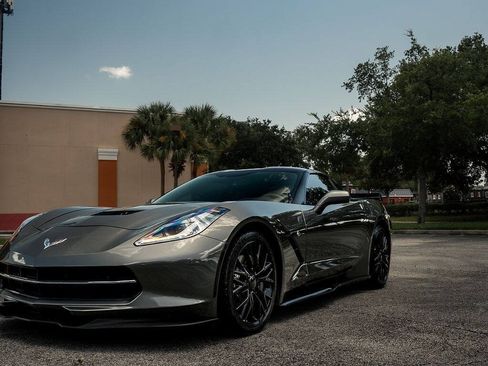 Used 2016 Chevrolet Corvette Stingray Coupe RWD image 1