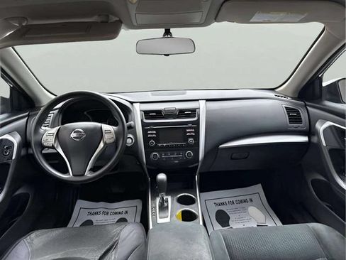 Used 2015 Nissan Altima 2.5 S w/ Sport Value Package FWD image 7