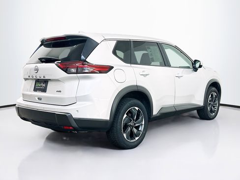 Used 2025 Nissan Rogue SV image 9