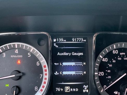 Used 2017 Nissan Titan Platinum Reserve AWD/4WD image 12