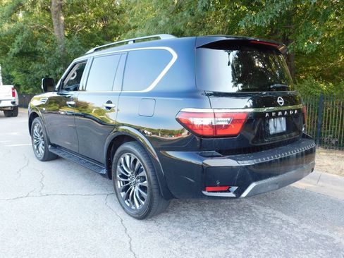 Used 2021 Nissan Armada Platinum w/ Captain's Chairs Package RWD image 3