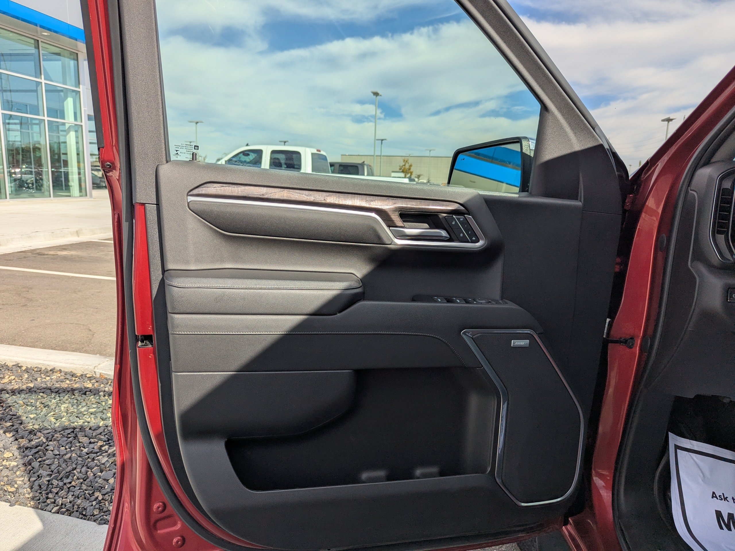 Certified 2023 Chevrolet Silverado 1500 LTZ AWD/4WD image 10