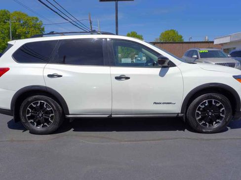 Used 2019 Nissan Pathfinder SV w/ Rock Creek Edition image 5