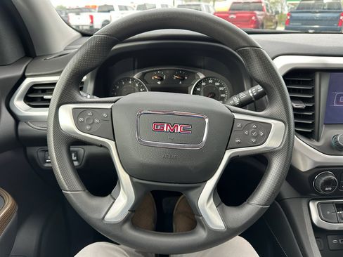 Certified 2023 GMC Acadia SLE w/ Driver Convenience Package AWD/4WD image 19