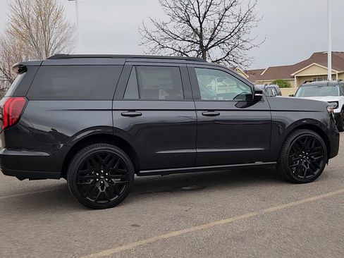 New 2026 Ford Expedition Platinum w/ Stealth Performance Package AWD/4WD image 12