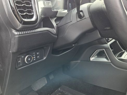 Used 2024 Ford Ranger Lariat w/ FX4 Off-Road Package image 14