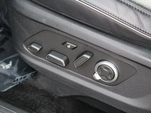 Used 2023 Hyundai Palisade Calligraphy image 24